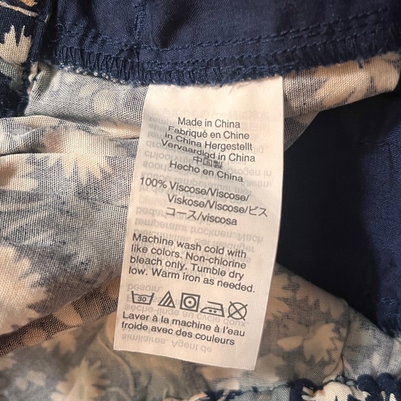 Drapey Pull-On Shorts in French Floral - Picture 9 of 10